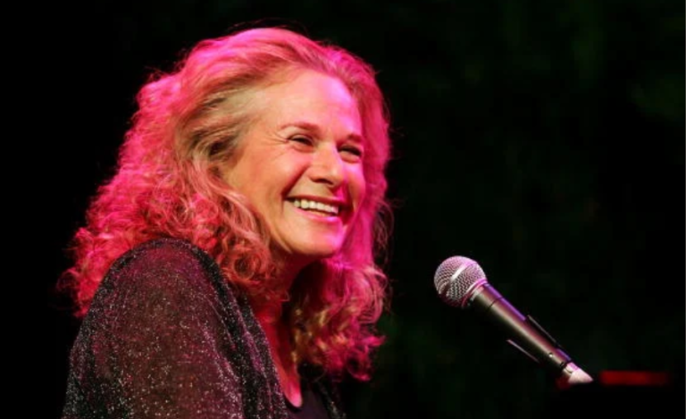 Carole King Net Worth: Wiki/Bio, Early life, career, awards, Achievements, Personal Life, And More